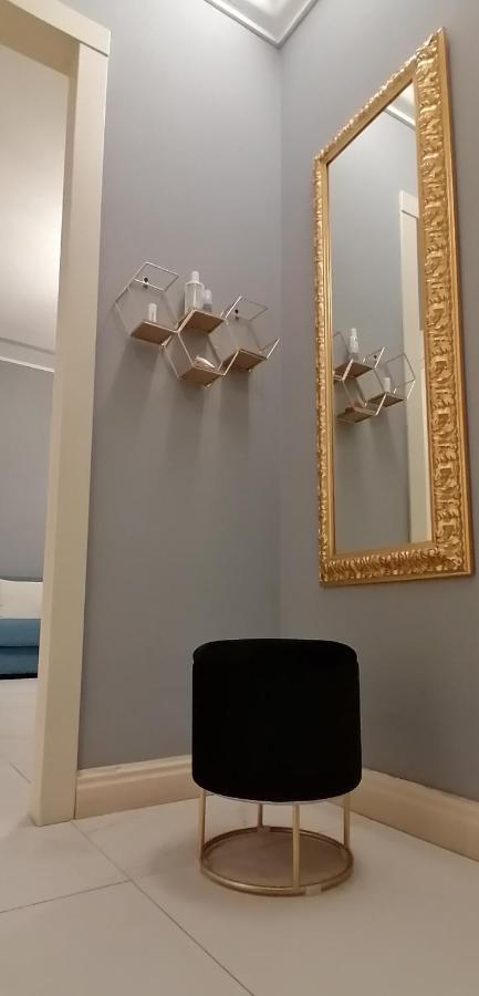 Mercanti Apts Via Passarella Apartment